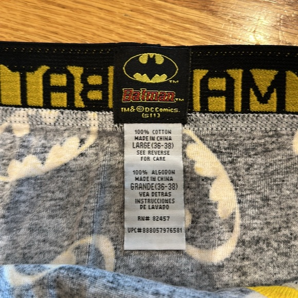 Batman Black and Yellow Boxer Briefs NWT - Picture 3 of 4